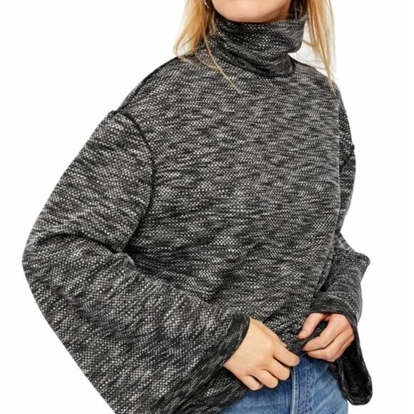 We the Free Sunny Day Night Star Charcoal Gray Turtleneck M Pullover Sweatshirt - Picture 1 of 12